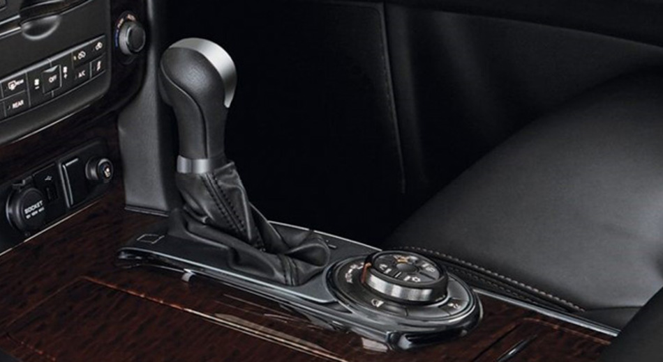  TRANSMISSION AUTOMATIQUE À 7 VITESSES-Vehicule Feature Image